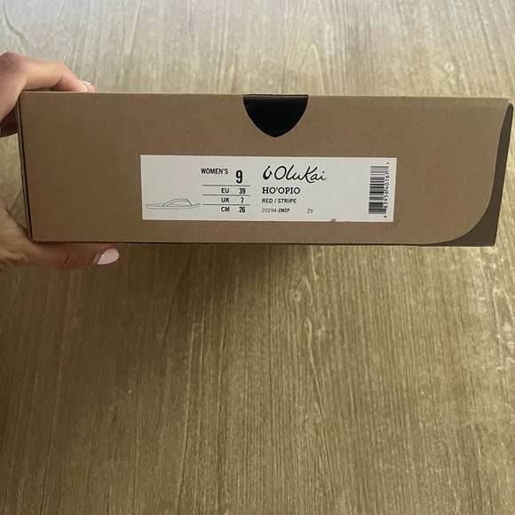 New in Box! Olukai Sandals - Picture 2 of 2